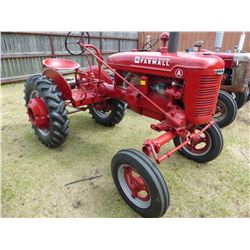 IH FARMALL A TRACTOR