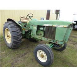 JOHN DEERE 3010 TRACTOR
