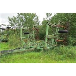 JOHN DEERE 26' DEEP TILLAGE