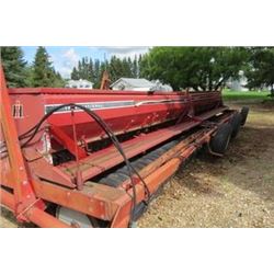 2 - IH 6200 - 14' PRESS DRILLS