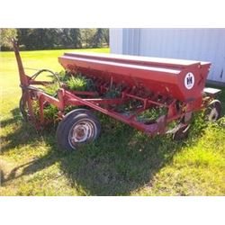 IH 12' Double Disc - 100 Press Drill