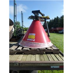 FAZA 3 PTH F300 FERTILIZER SPREADER