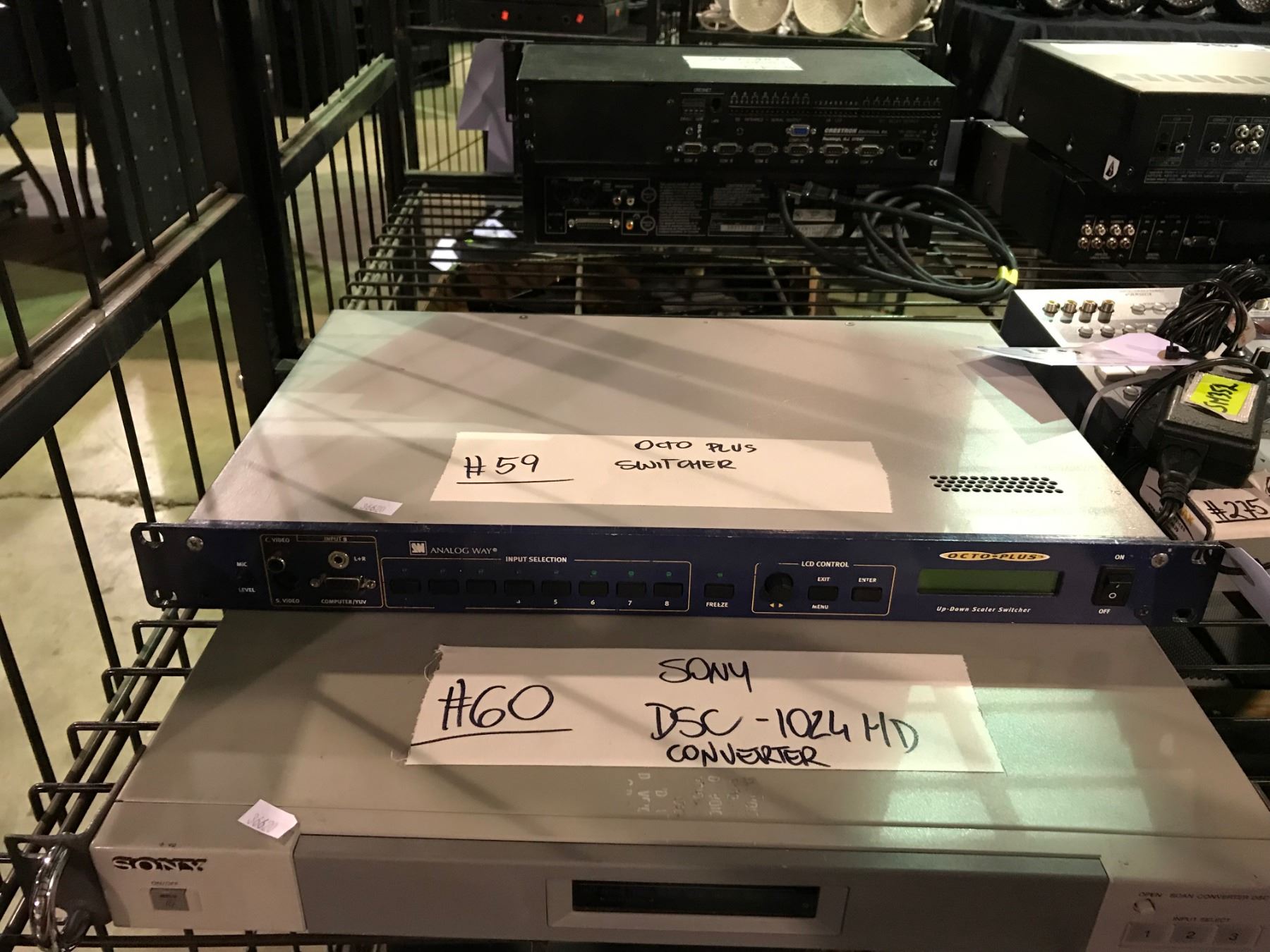 ANALOG WAY OCTO-PLUS RACK MOUNT UP - DOWN SCALER SWITCHER
