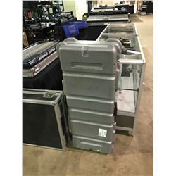 GRAY CONSOLE PORTABLE ROAD CASE