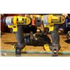 Image 1 : 2 DEWALT CORDLESS IMPACT DRIVERS