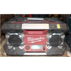 MILWAUKEE JOBSITE STEREO