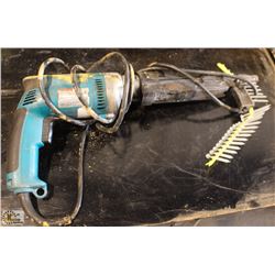 MAKITA SCREWDRIVER WITH QUIK DRIVE PRO