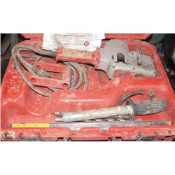 MILWAUKEE HEAVY DUTY 1/2" HOLE HAWG DRILL