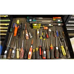 APPROX. 30 SCREWDRIVERS
