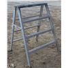 Image 1 : 4 FOOT SAWHORSE/LADDER