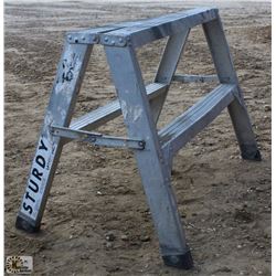 2 FOOT STURDY SAWHORSE/LADDER