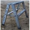 Image 1 : 2 FOOT STURDY SAWHORSE/LADDER