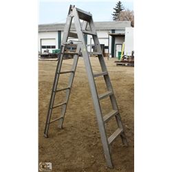 7 FOOT ALUMINUM STEP/EXTENSION LADDER