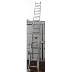 32 FOOT ALUMINUM EXTENSION LADDER