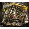 Image 1 : BAG OF ASSORTED LARGE DRILL BITS