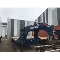 2018 DIAMOND C ROADCLIPPER 32' TRAILER