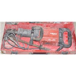 HILTI TE905-AVR JACKHAMMER