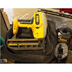 DEWALT 18V FINISHING NAILER