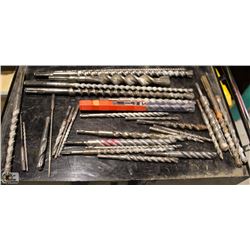 APPROX. 25 HAMMER DRILL BITS