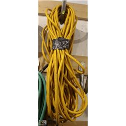 2 ASSORTED LENGTH HEAVY DUTY AIR HOSES