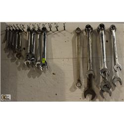 INCOMPLETE SET OF MISMATCHED SAE COMBINATION