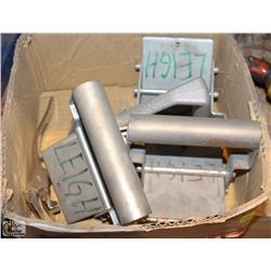 LOT OF CARPET PULLERS