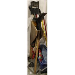 LOT OF 4 INDUSTRIAL ROOFING SPADES