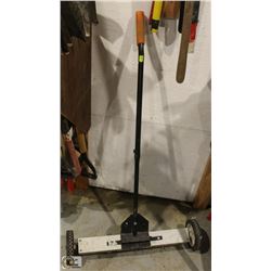 24" MAGNETIC SWEEP