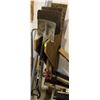 Image 1 : LOT OF 5 SQUARE HEAD PAN SHOVELS, SHORT HANDLE