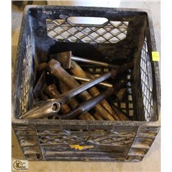 TOTE OF ASSORTED KLEIN METAL SPUDS & 2 CRESCENT