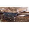 Image 1 : WHEELBARROW