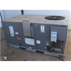 RUUD COMMERCIAL SERIES ROOF TOP MAKEUP UNIT