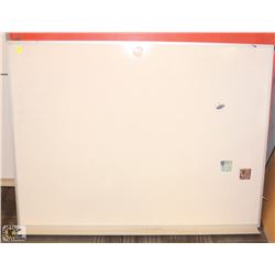 3' X 4' WHITEBOARD