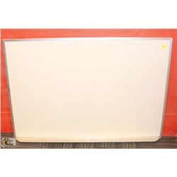 2' X 3' WHITEBOARD