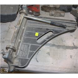 ROBERTS TILE CUTTER