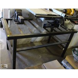 METAL FRAME TABLE W/ IRWIN VISE