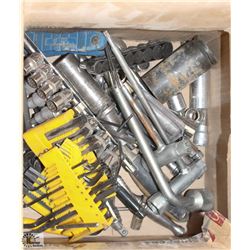 LOT OF ASSORTED METRIC & SAE WRENCHES,