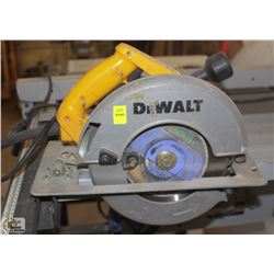 ELECTRIC DEWALT CIRCULAR SAW