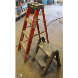 FEATHERLITE STEP LADDER W/ 2 FOOT STEP LADDER