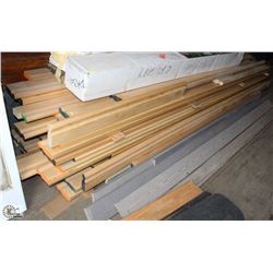 LOT OF MAPLE HANDRAIL