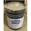 Image 1 : 18.9L OF RUBBERIZED CRACK FILLER