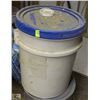 Image 1 : PAIL OF ALL PURPOSE CLEANER