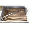 Image 1 : BOX OF STEEL CONCRETE PINS