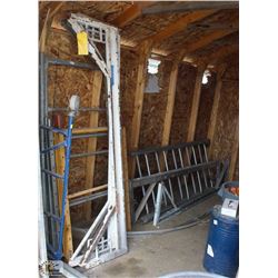 BAKER SCAFFOLDING W/ WHEELS & PLANKS