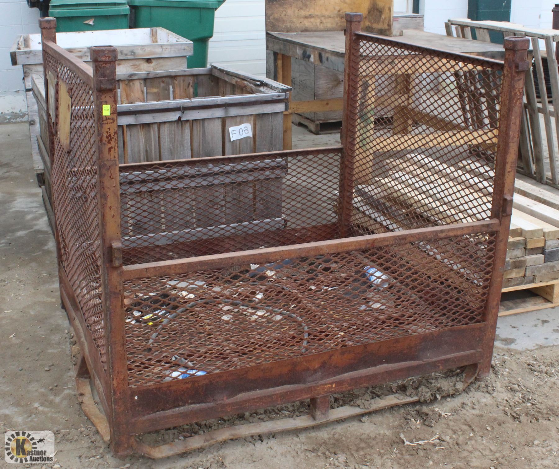 METAL STORAGE CRATE Kastner Auctions