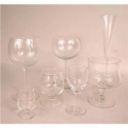 A MISCELLANEOUS GROUP OF COLORLESS GLASS DRINKING