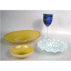 A MISCELLANEOUS GROUP OF ART GLASS