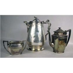 A FEDERAL STYLE SILVER-PLATE TEAPOT