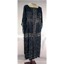 A 1920S FLAPPER DRESS