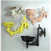 Image 1 : A GROUP OF ASSORTED IRON WALL PLANTERS